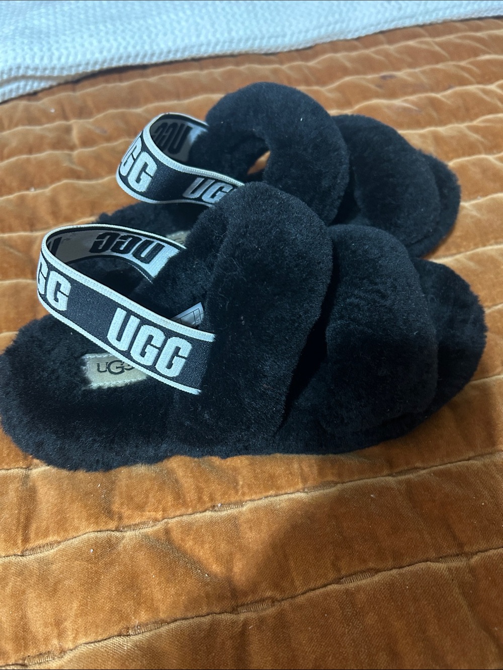 UGG Black Fluff Crisscross Logo Heel Strap Slides